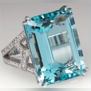 Elegant Silver and Blue Gemstone Ring